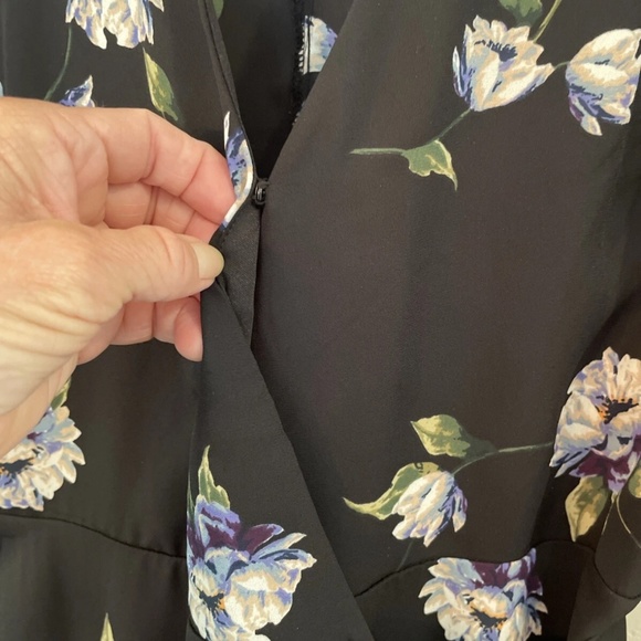 LUSH Long Sleeve Black Floral Wrap Dress Size Medium EUC - Picture 5 of 11